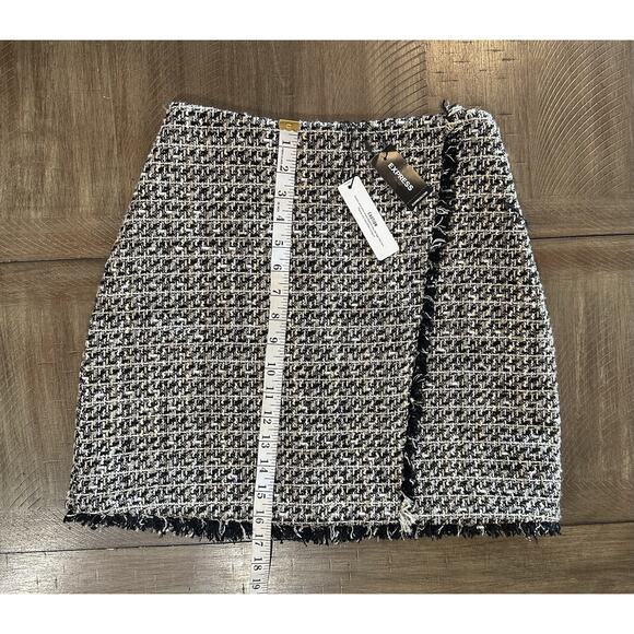 Express Black Gold Multi Tweed Mini Skirt Fringe Trim Mock Wrap NWT Size 6 NEW - Picture 11 of 14